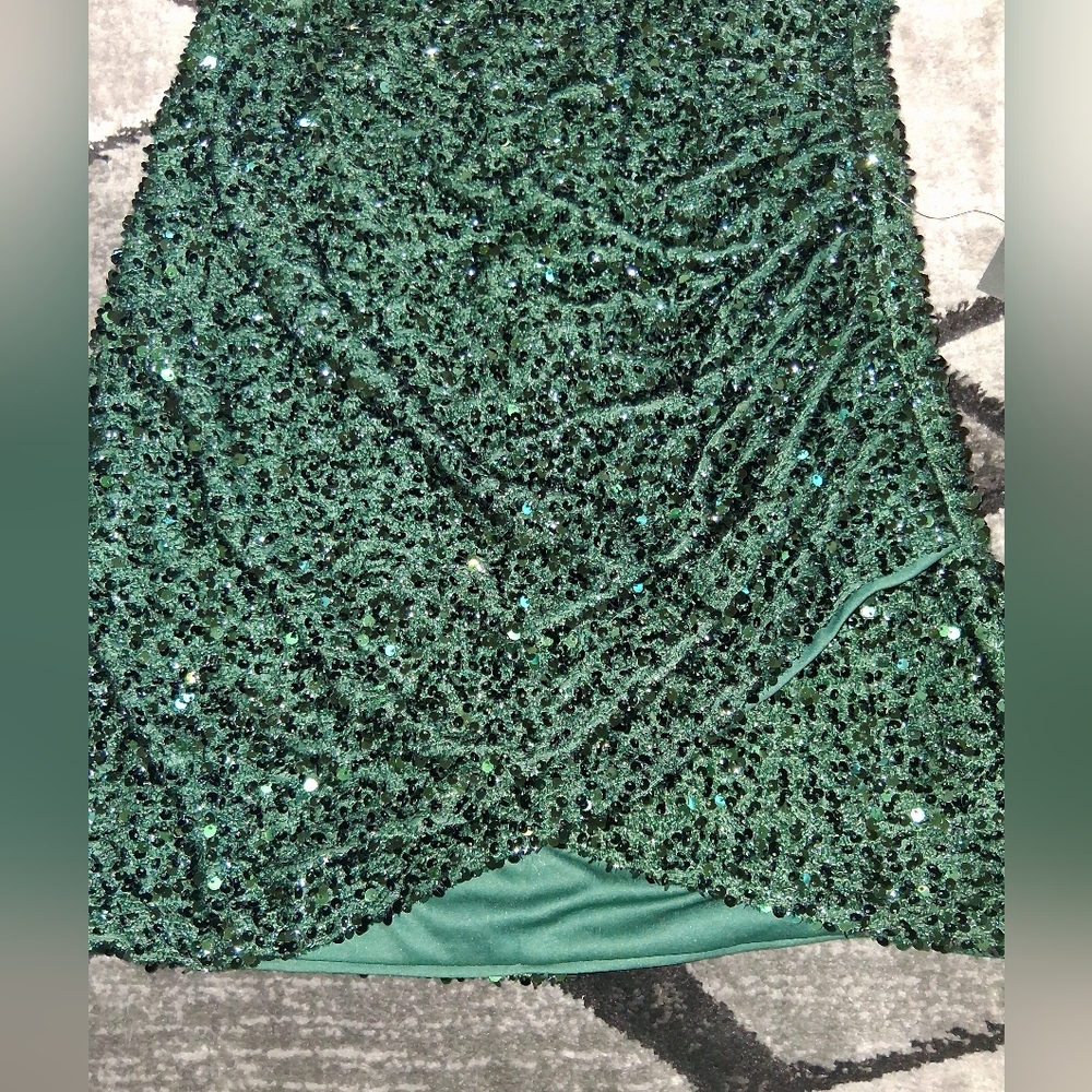 NWT Lulus Size Medium Emerald Sequin Faux Wrap Bodycon Homecoming Dress! - Picture 9 of 16